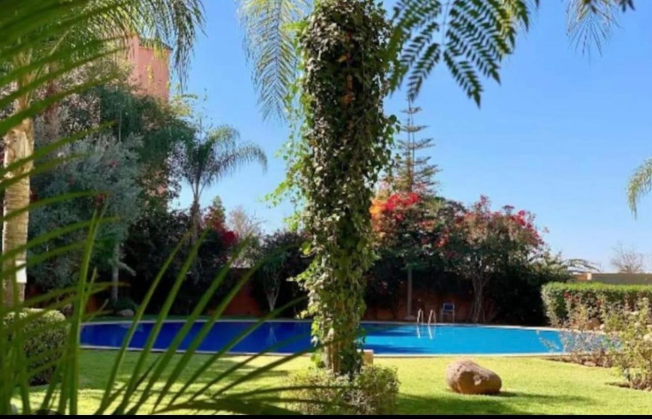 Logement De Luxe Avec Piscine, Hivernage Marrákes Kültér fotó